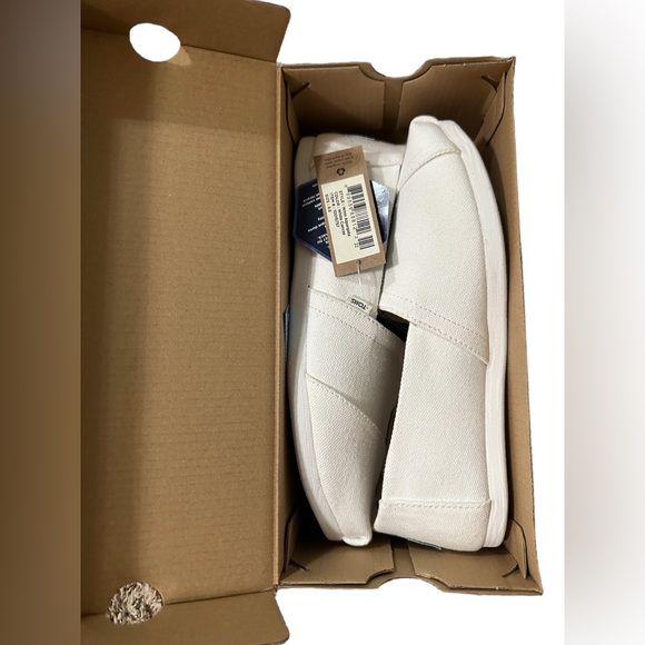 TOMS White Alparagata Slip On Shoes - Picture 6 of 6
